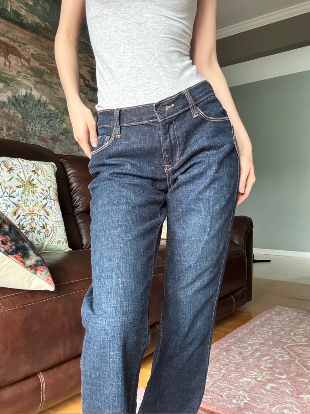 Old navy dark wash low rise sweetheart denim jeans